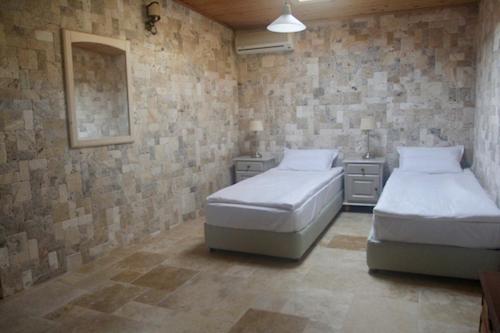 Two-Bedroom Apartment image 3