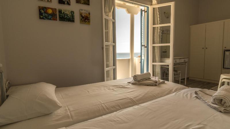 Double or Twin Room with Sea View image 3