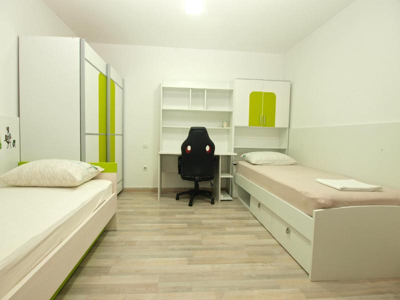 Apartment image 3