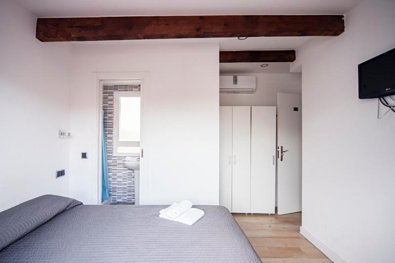 Double Room with Terrace image 4