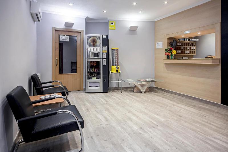 Hostal Inter Plaza Mayor AUTO CHECK IN - image 9