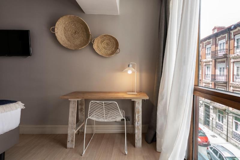 Double or Twin Room image 2
