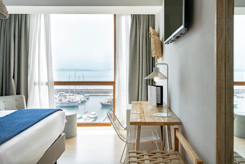 Double Sea View image 3