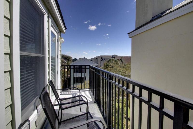 Four-Bedroom Holiday Home image 2