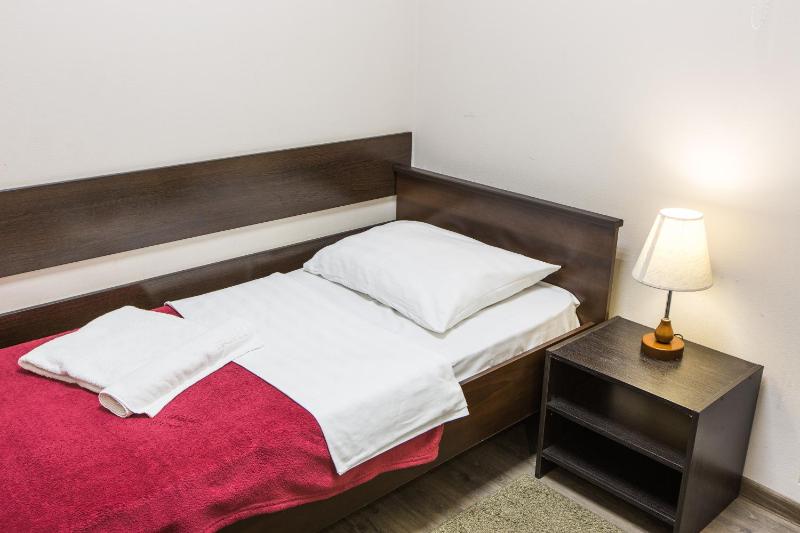 Single Room image 3