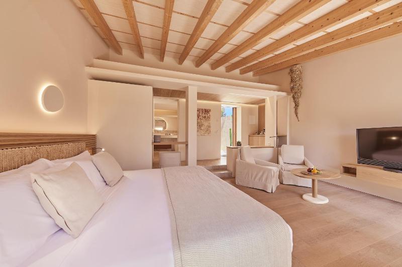Superior Suite with Sea View image 4