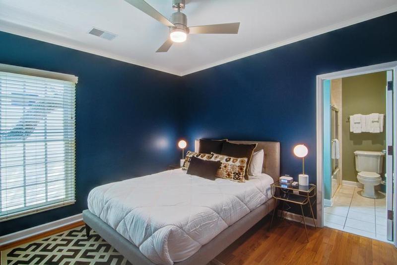 Four-Bedroom Apartment image 1