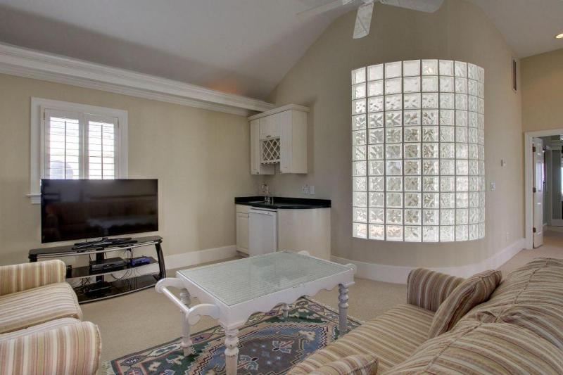 Five-Bedroom Holiday Home image 2