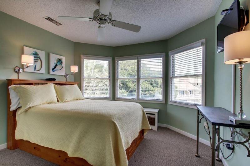Three-Bedroom Holiday Home  image 2