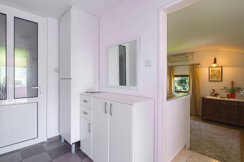 Apartment image 2
