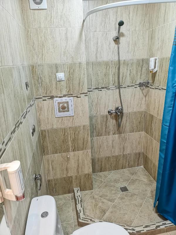 Standard Double or Twin Room image 4