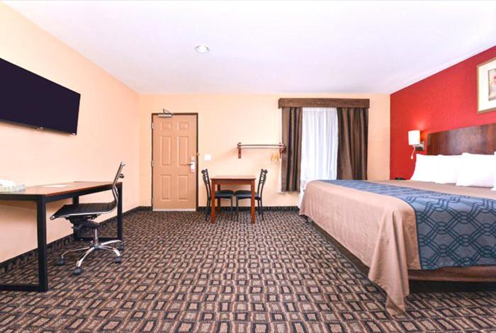 Americas Best Value Inn NRG Park Medical Center - image 4