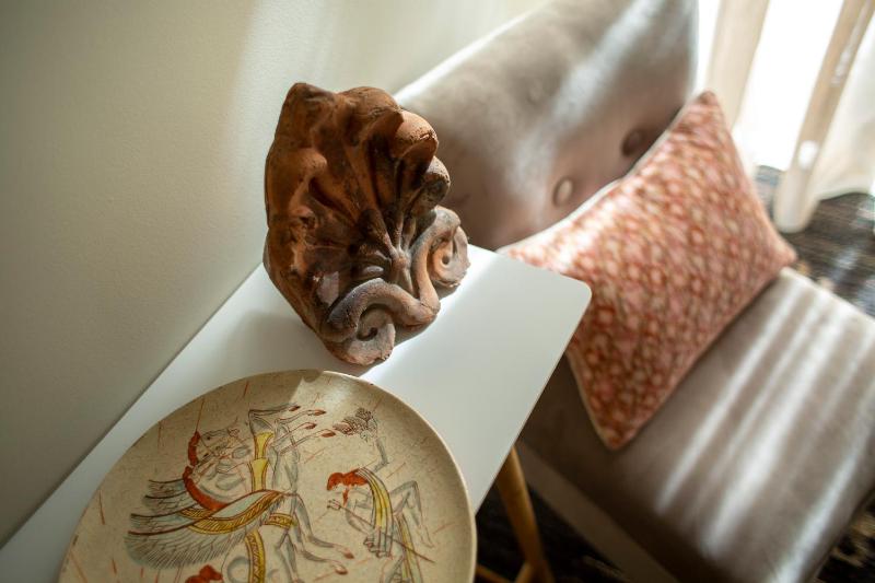 Deluxe Triple Room image 2