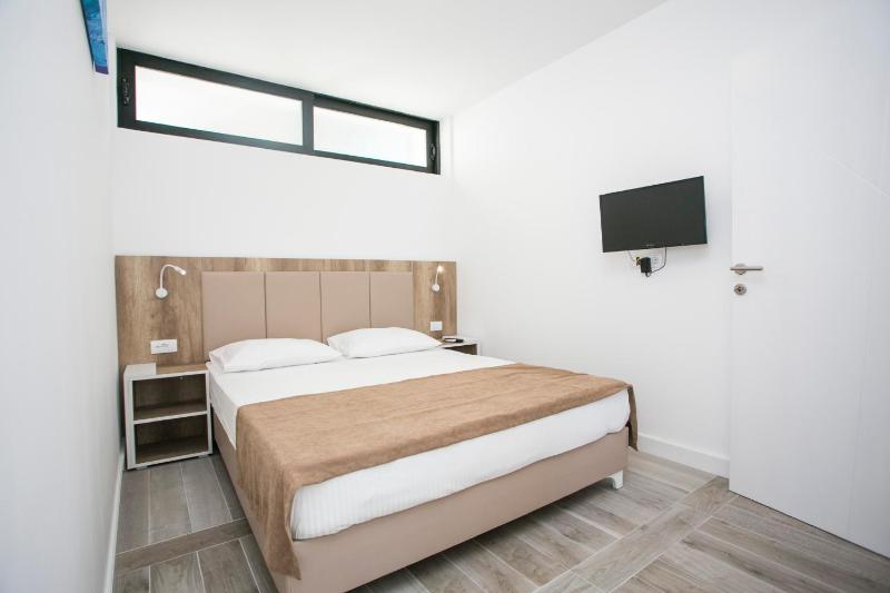 Superior Suite with Sea View image 4