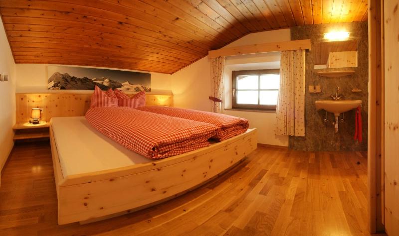 Three-Bedroom Apartment image 4