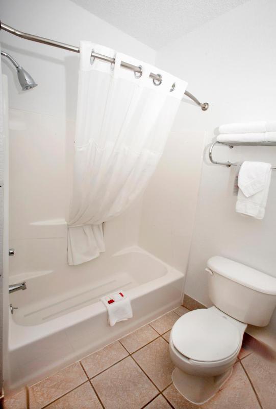 King Room - Non-Smoking image 3