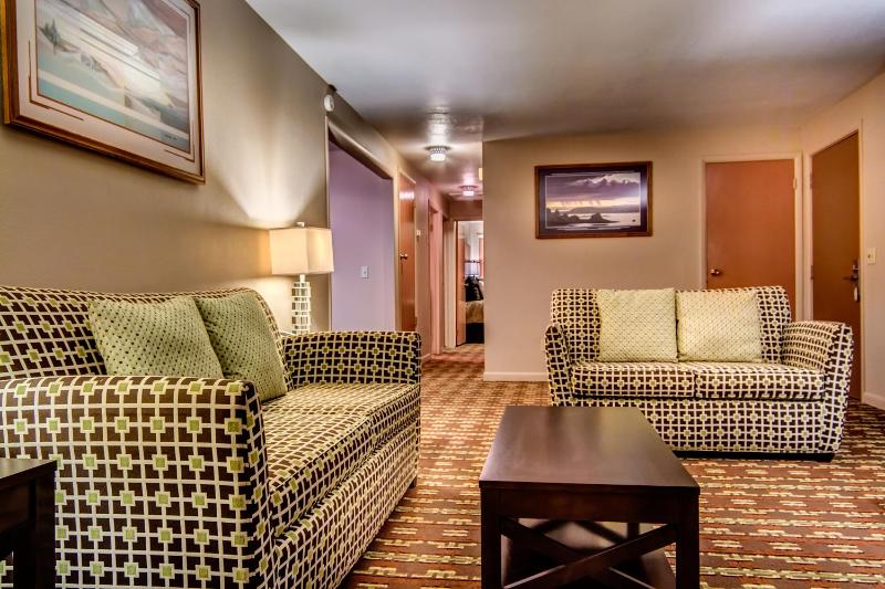 Two-Bedroom Apartment image 4