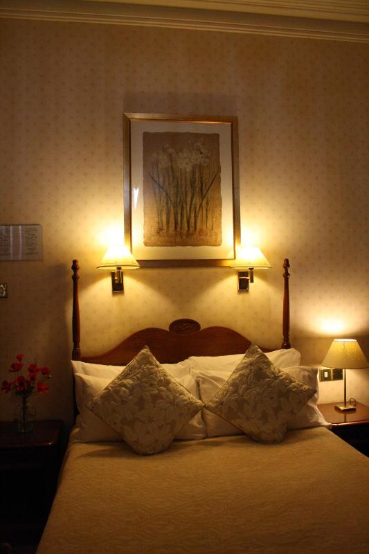 Double Room image 2