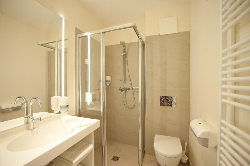 Comfort Single Room image 2