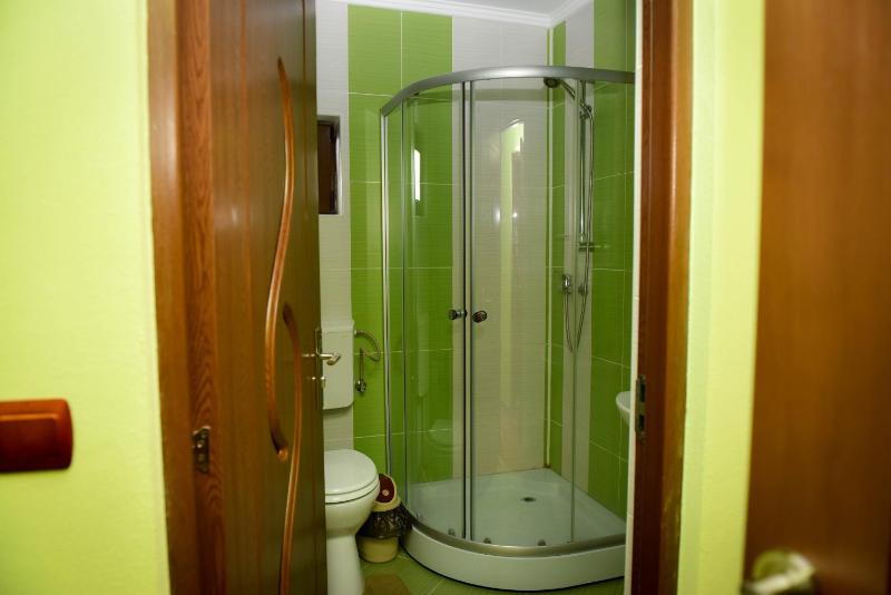 Five-Bedroom House image 3