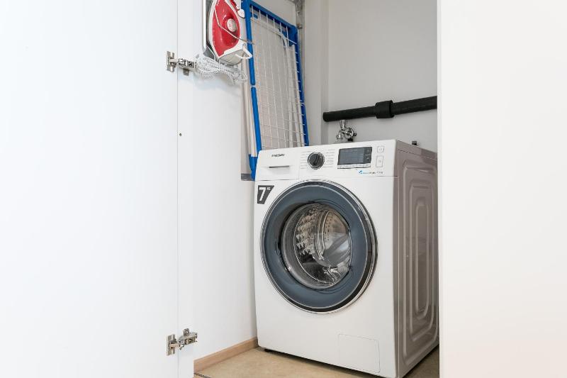 Three-Bedroom Apartment - Karlsplatz 3, 1010 Vienna image 4