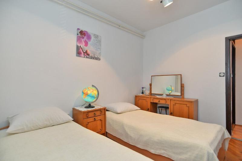 Apartment image 4