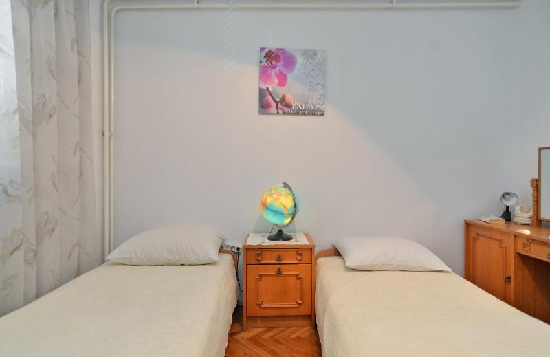 Apartment image 3