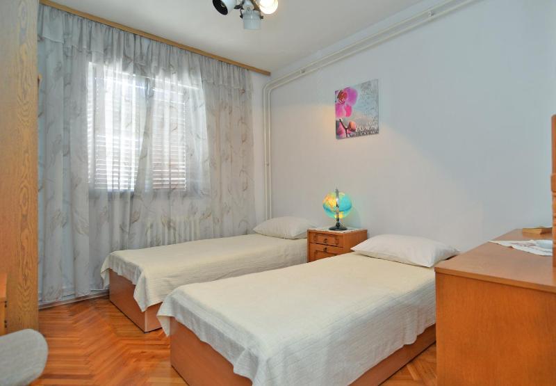 Apartment image 2