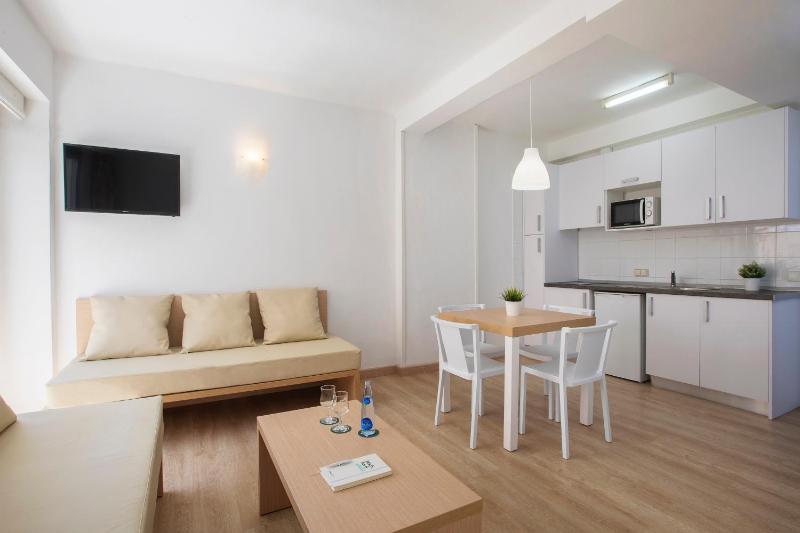 One-Bedroom Apartment with Balcony image 2