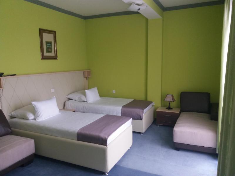 One-Bedroom Apartment image 3
