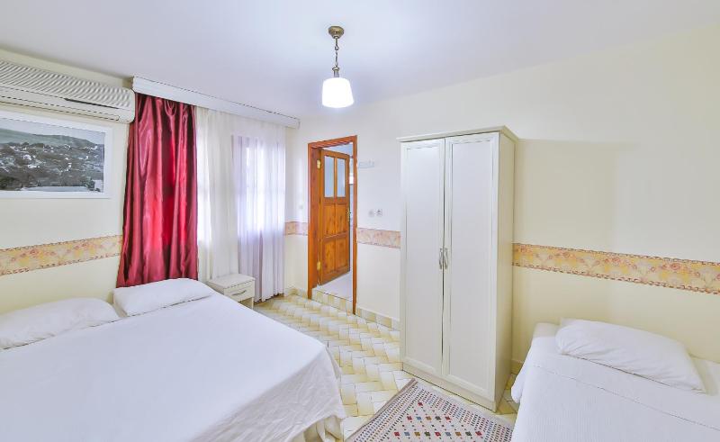 Triple Room image 1