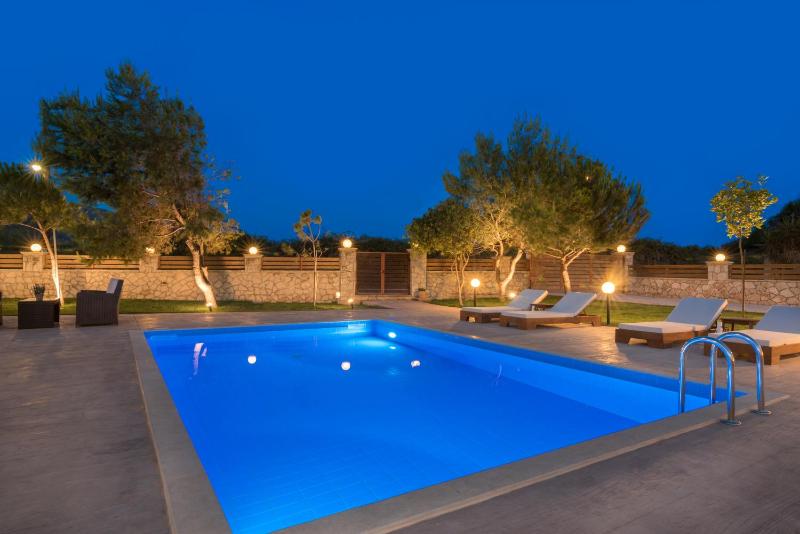 Villa image 3