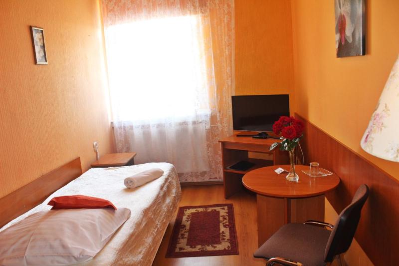 Single Room image 2
