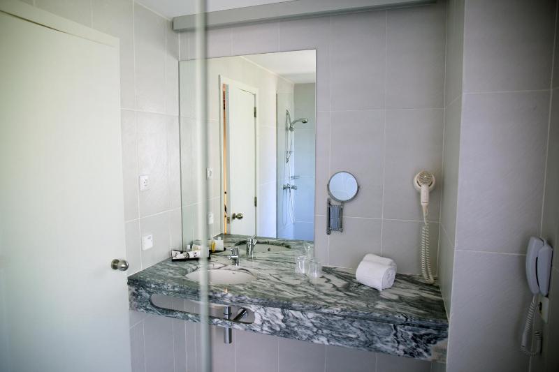 Double or Twin Room with Balcony image 3