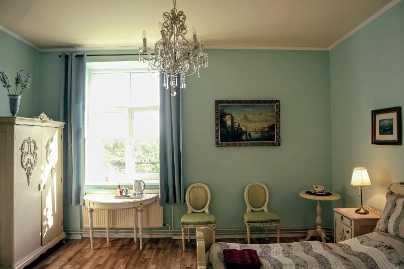 Superior King Room image 1