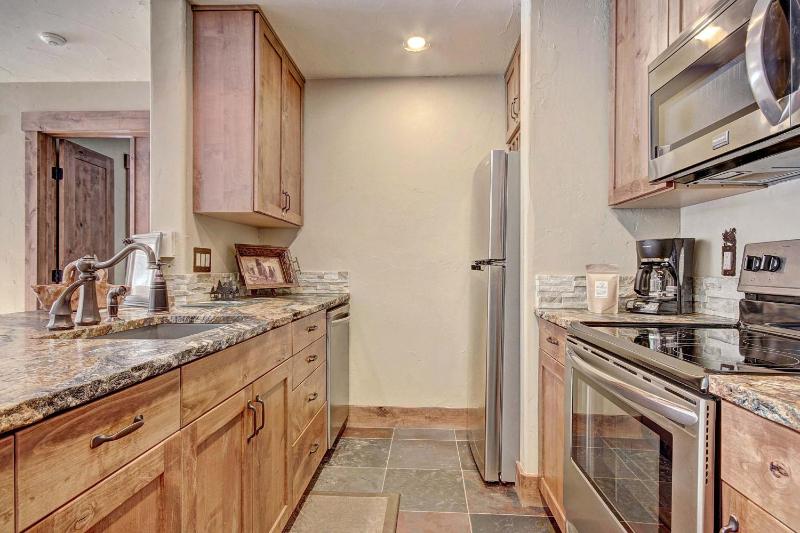 1710 the Willows Condo - image 31