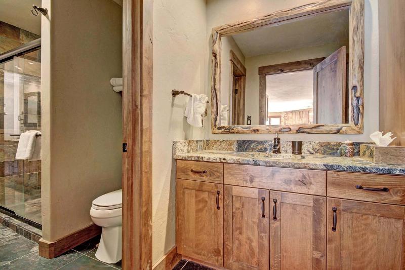 1710 the Willows Condo - image 32