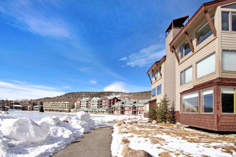 1710 the Willows Condo - image 15