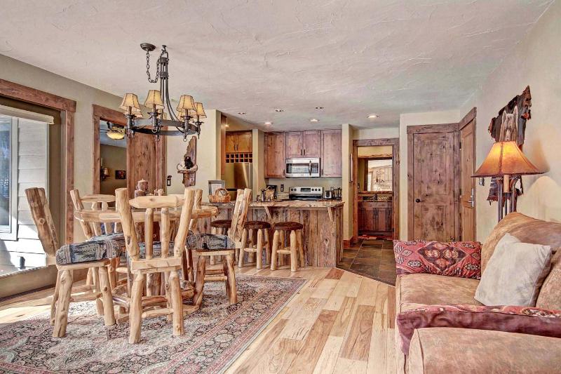 1710 the Willows Condo - image 10