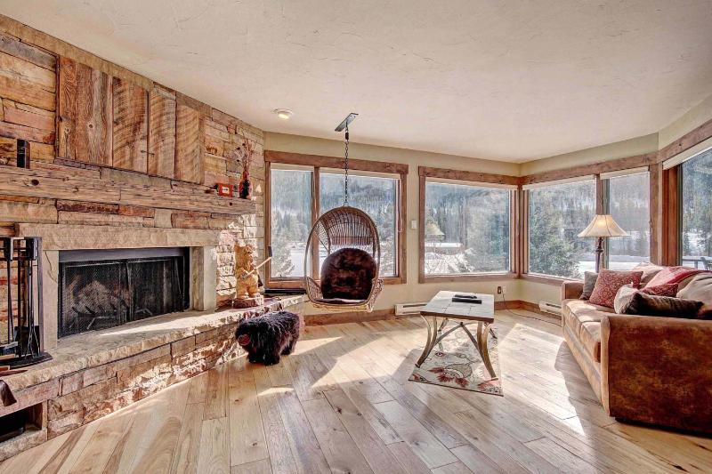 1710 the Willows Condo - image 8