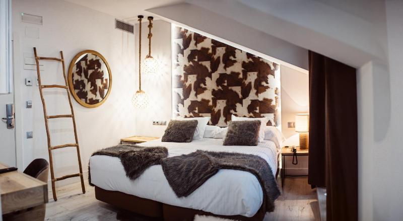 Double or Twin Room with Spa Bath image 2