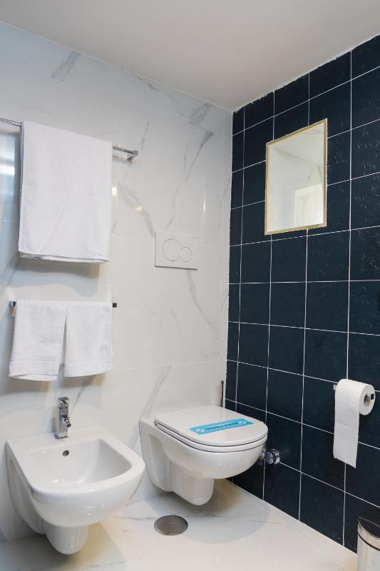 Superior Apartment image 3