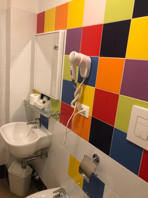 Quadruple Room image 3