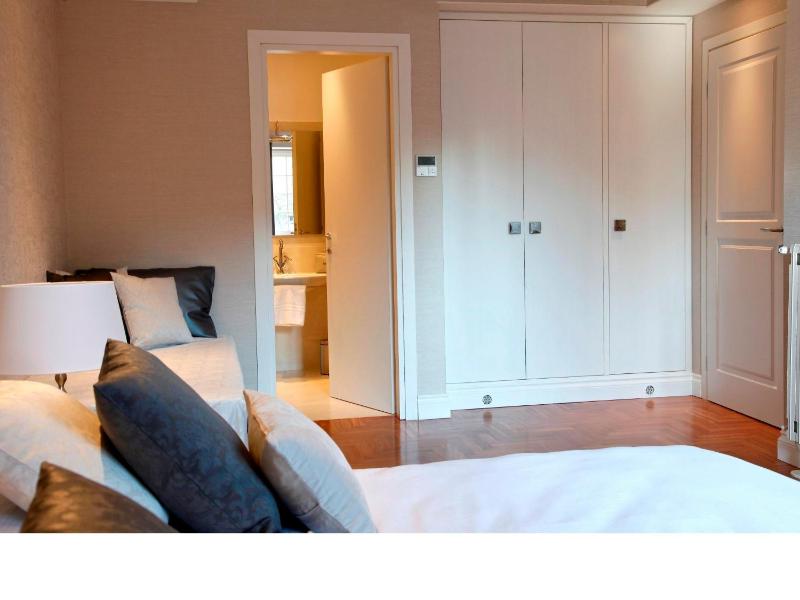 Triple Room image 2