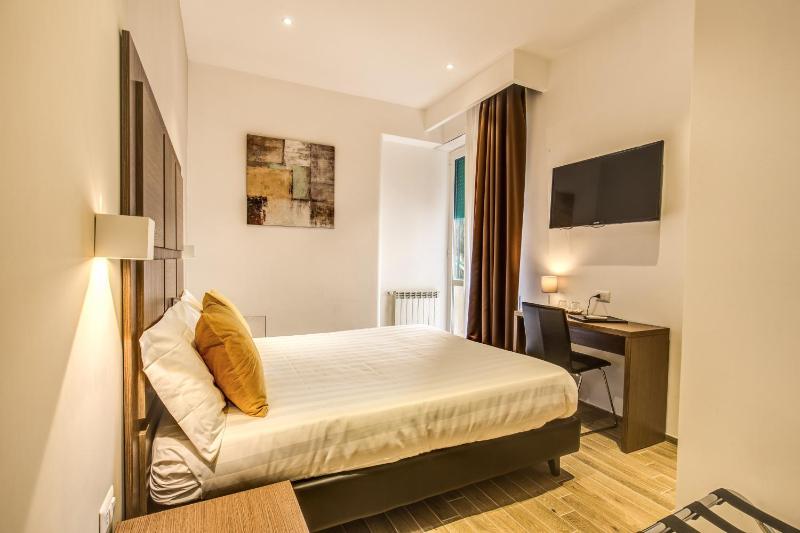 Double or Twin Room image 2