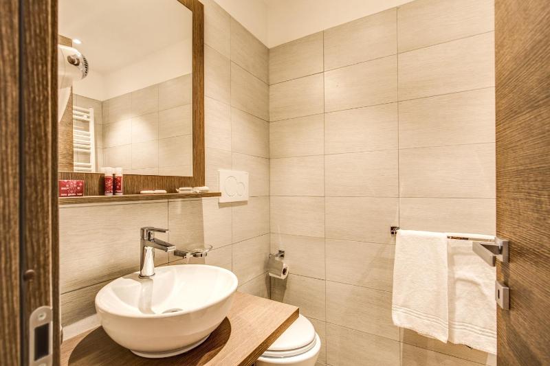 Triple Room image 3