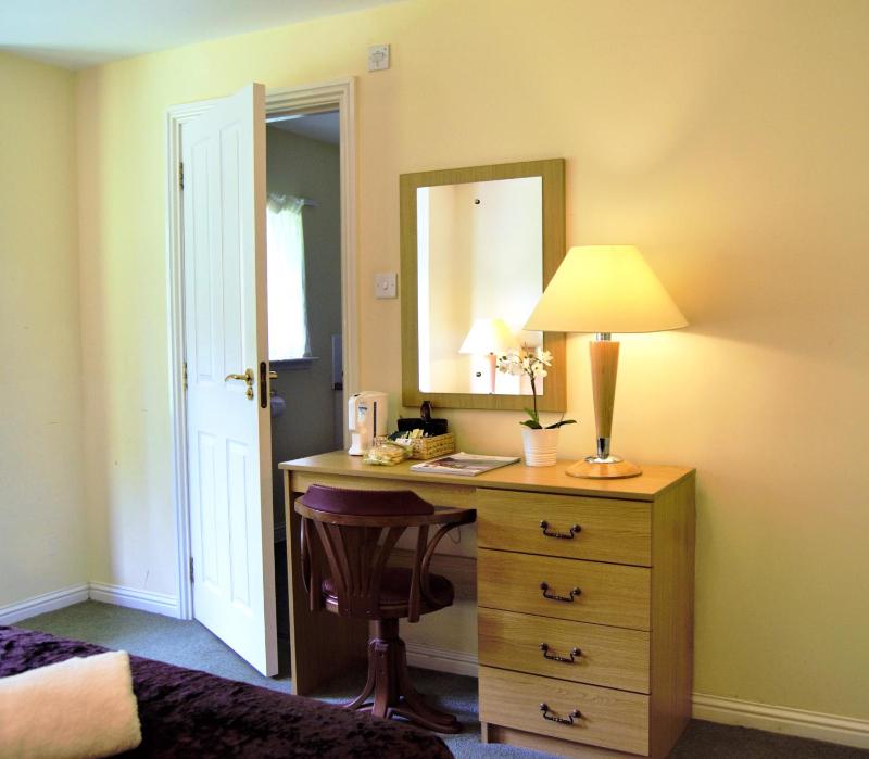 Superior Double Room image 4