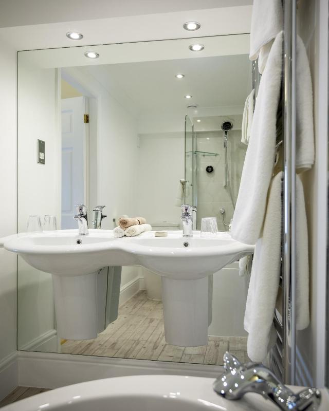 Luxury Double Room image 2