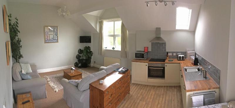 One-Bedroom Apartment - Double Bed image 4