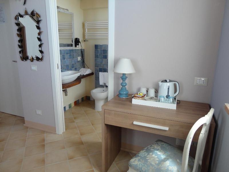 Double Room with Balcony image 1